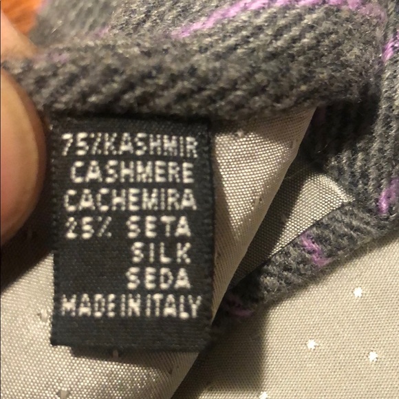 Cashmere & silk Italian tie: 3 1/2 inches, clean - Picture 4 of 7